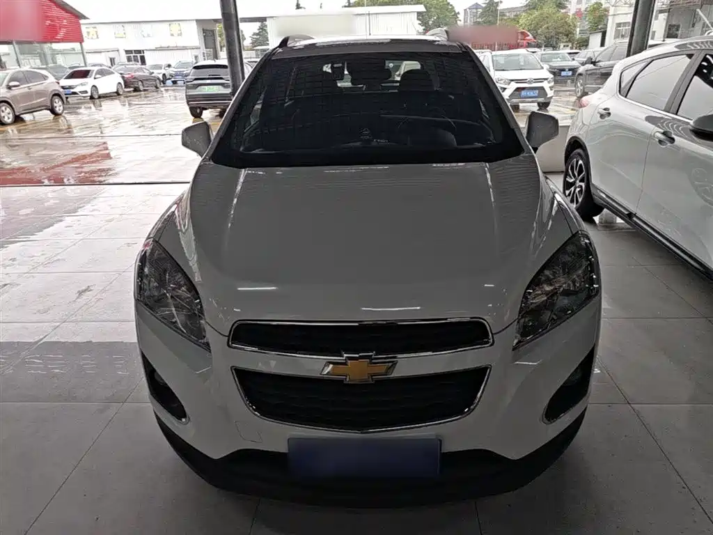 Chevrolet Trax 2016 1.4T Automatic 2WD Comfort Sunroof Edition фото 3