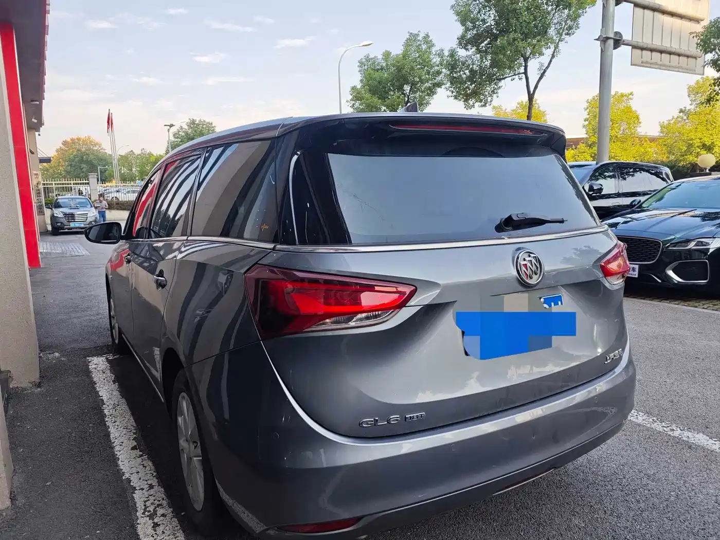 Buick GL6 2018 2018 18T 6-Seater Luxury
