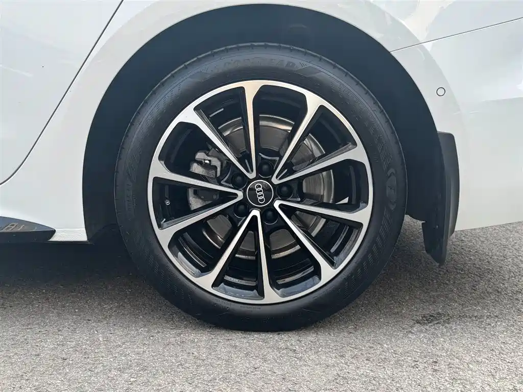 Audi A5L 2025 2.0T Sport Edition Plus фото 6