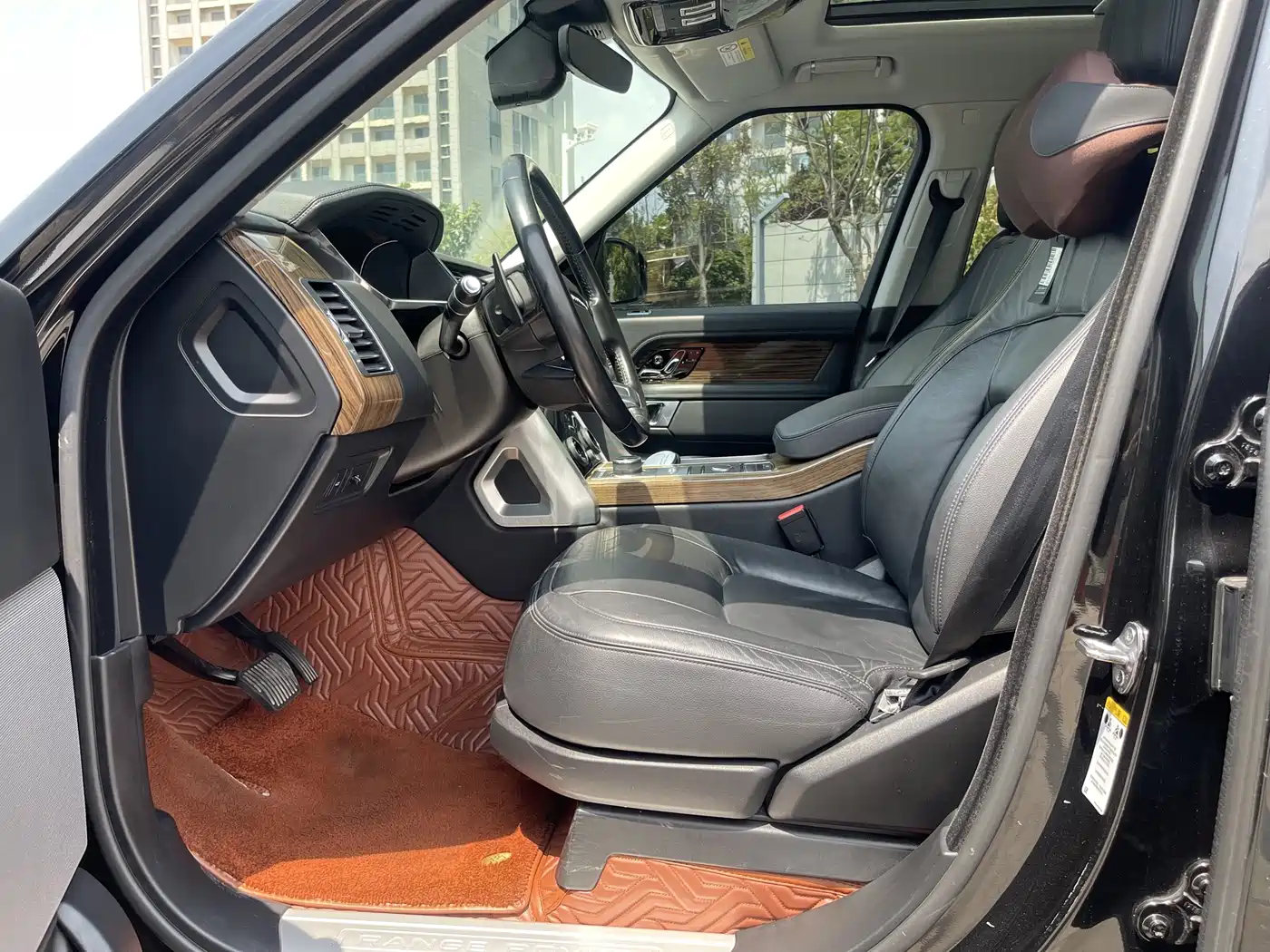 Land Rover Range Rover 2018 3.0 SC V6 Vogue Heritage Edition фото 4