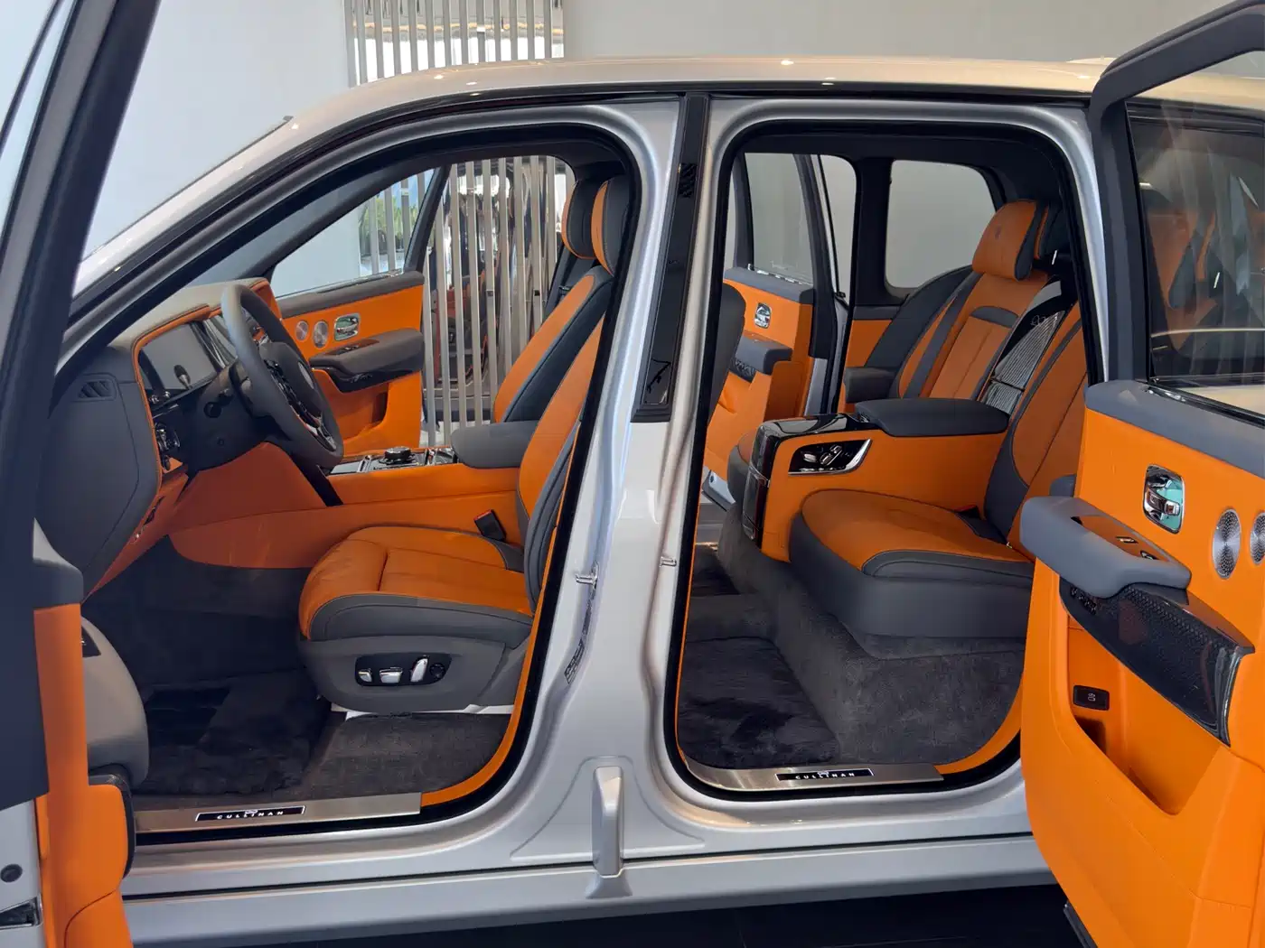 Rolls-Royce Cullinan фото 4