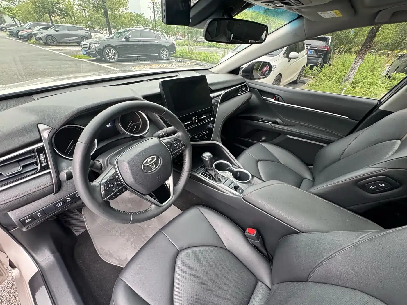 Toyota Camry 2023 2.0G Luxury Edition фото 8