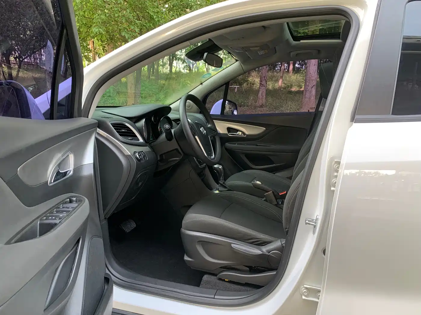 Buick Encore 2014 1.4T Automatic 2WD Urban Elite фото 7