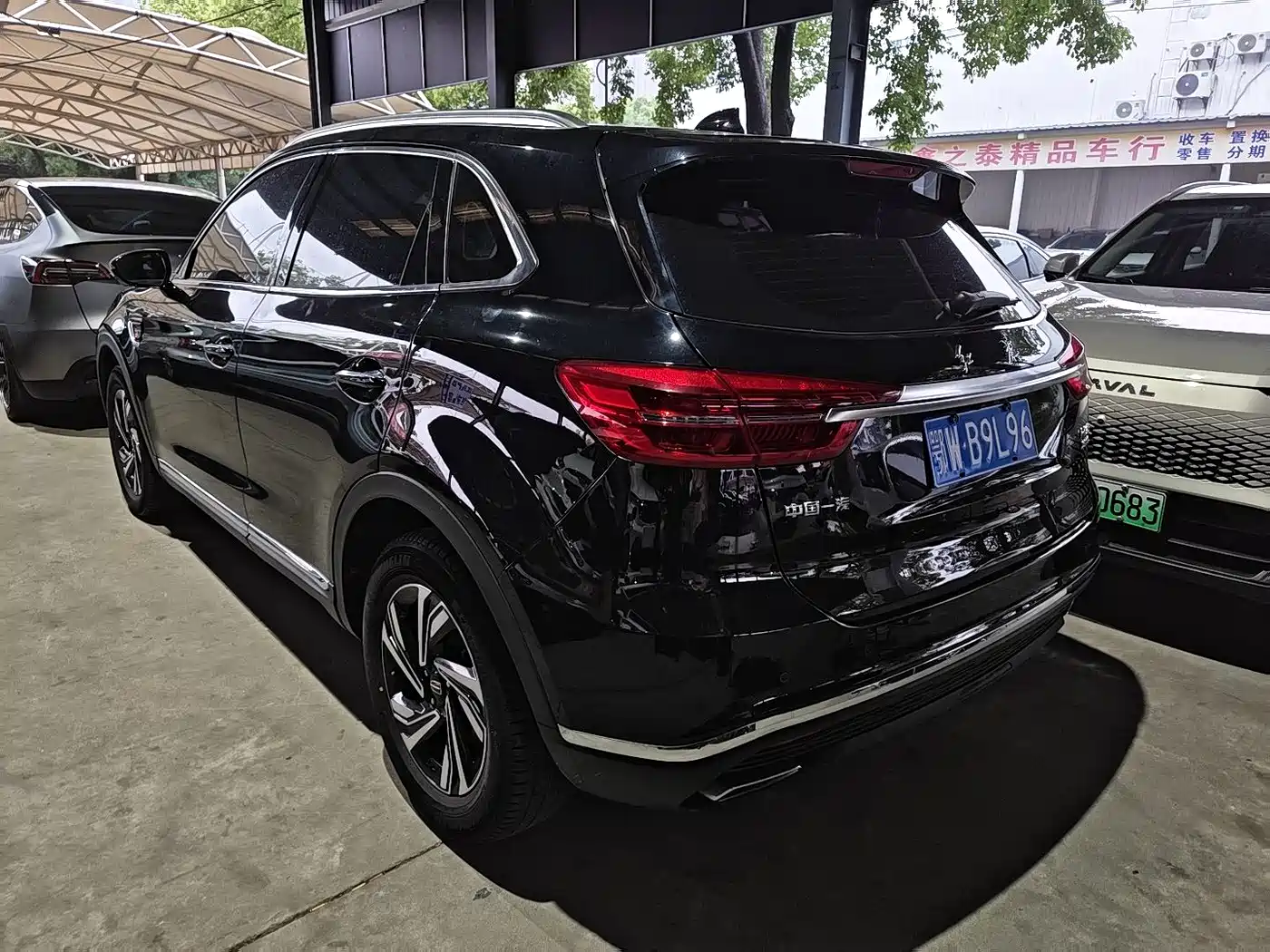 Hongqi HS5 2022 Facelift 2.0T Smart Flag Enjoyment Edition фото 16