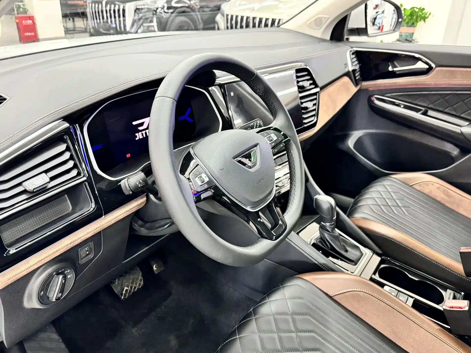 Фото 9 - Jetta VS7