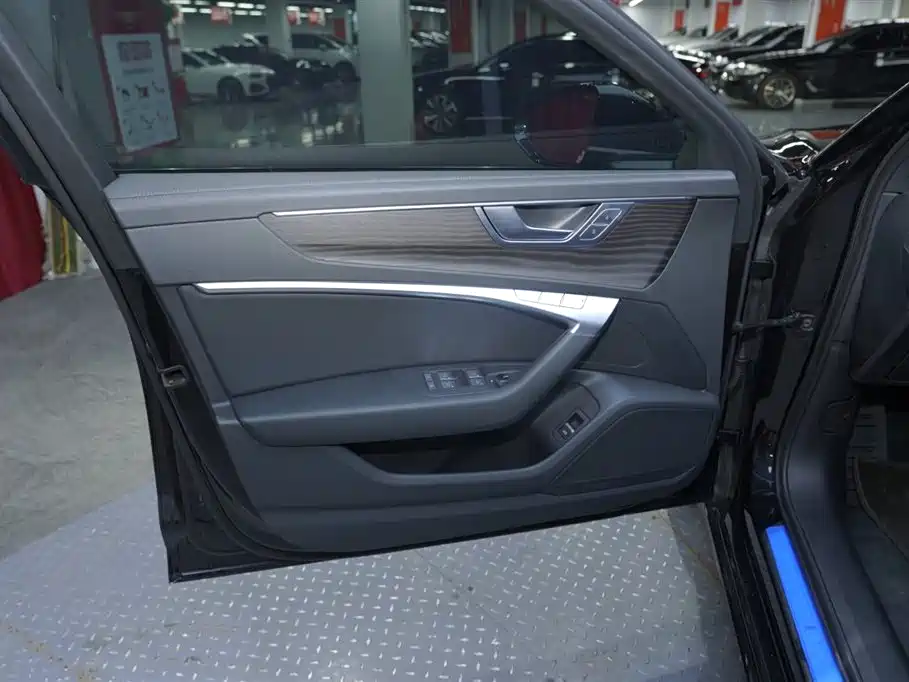 Audi A6L 2024 45 TFSI quattro Premium Dynamic фото 22