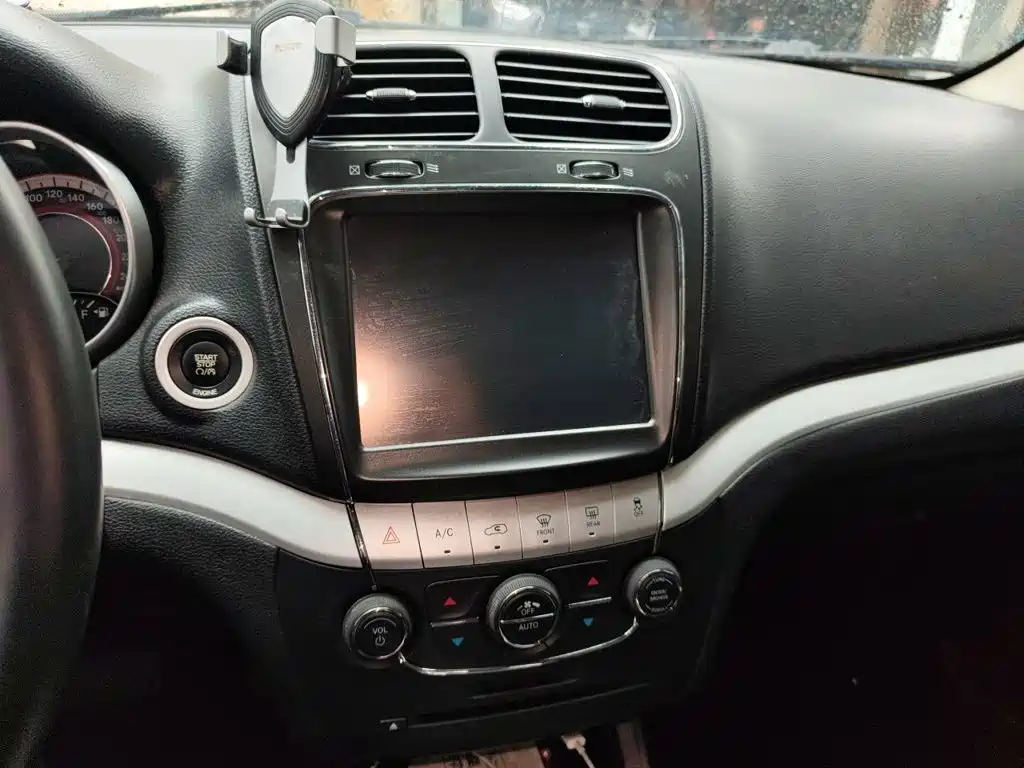 Фото 9 - Dodge Journey