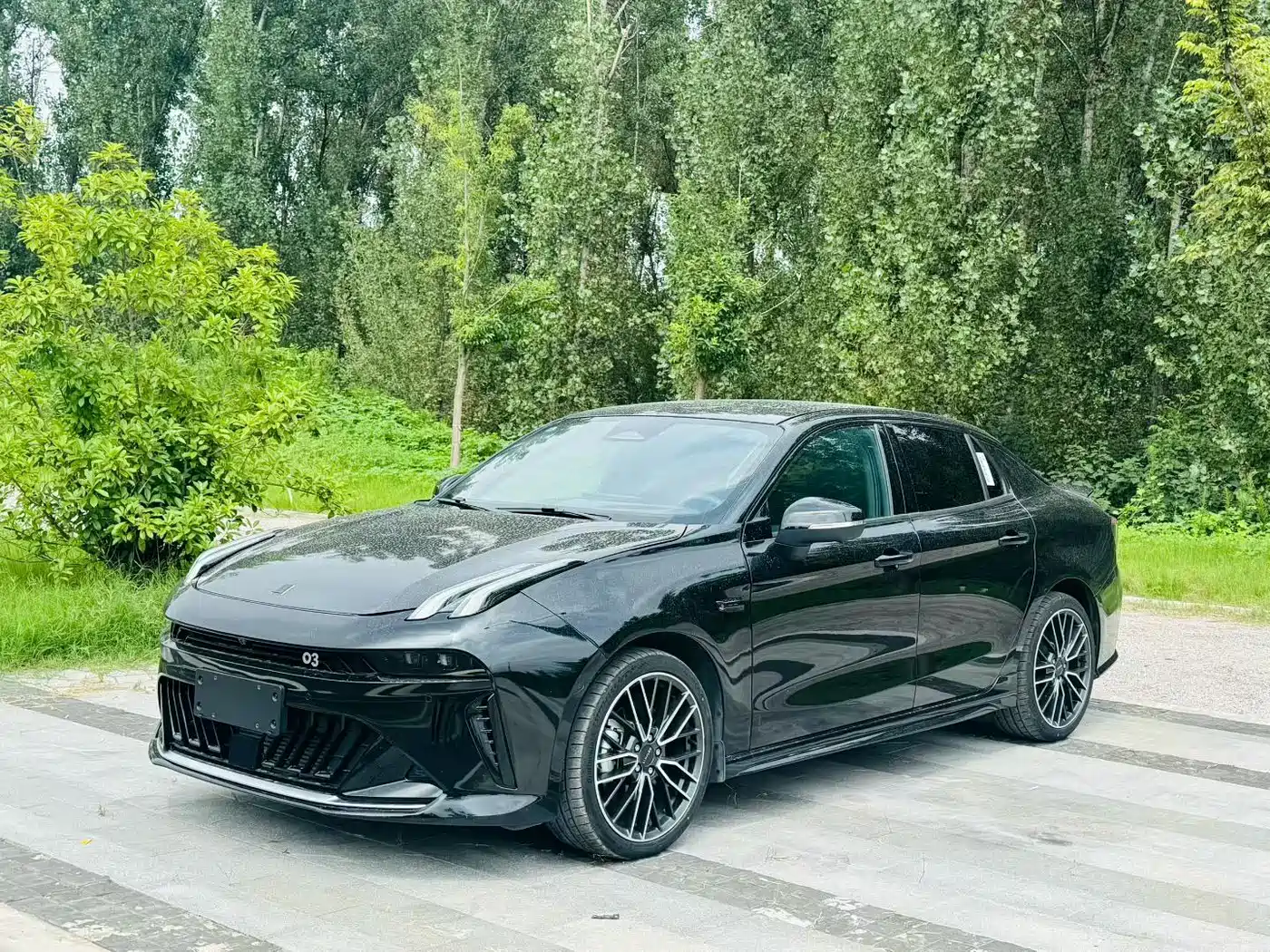 Lynk & Co 03