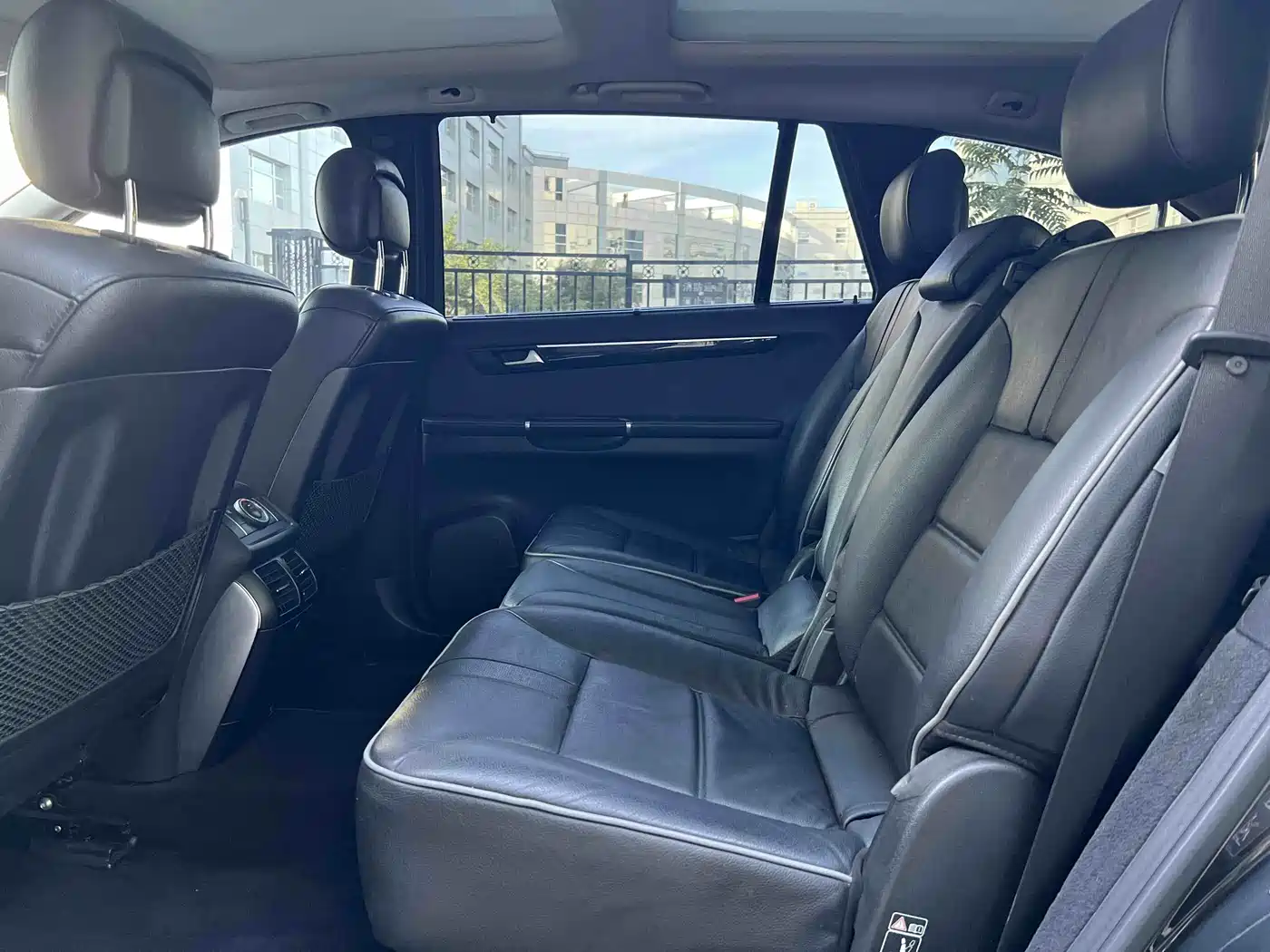 Mercedes-Benz R-Class 2017 R 320 4MATIC Business Collector's Edition фото 15