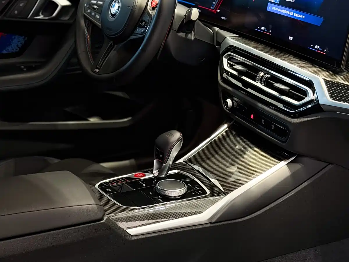 BMW M2 2024 M2 фото 17