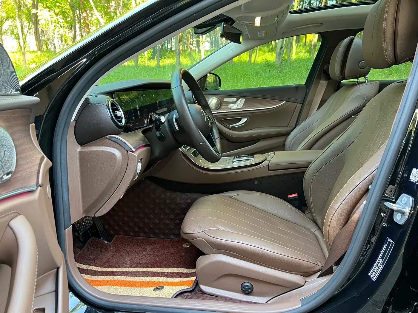 Mercedes-Benz E-Class 2022 E 300 L Fashion фото 6