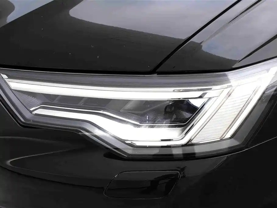 Audi A6L 2021 40 TFSI Luxury Elegance фото 15