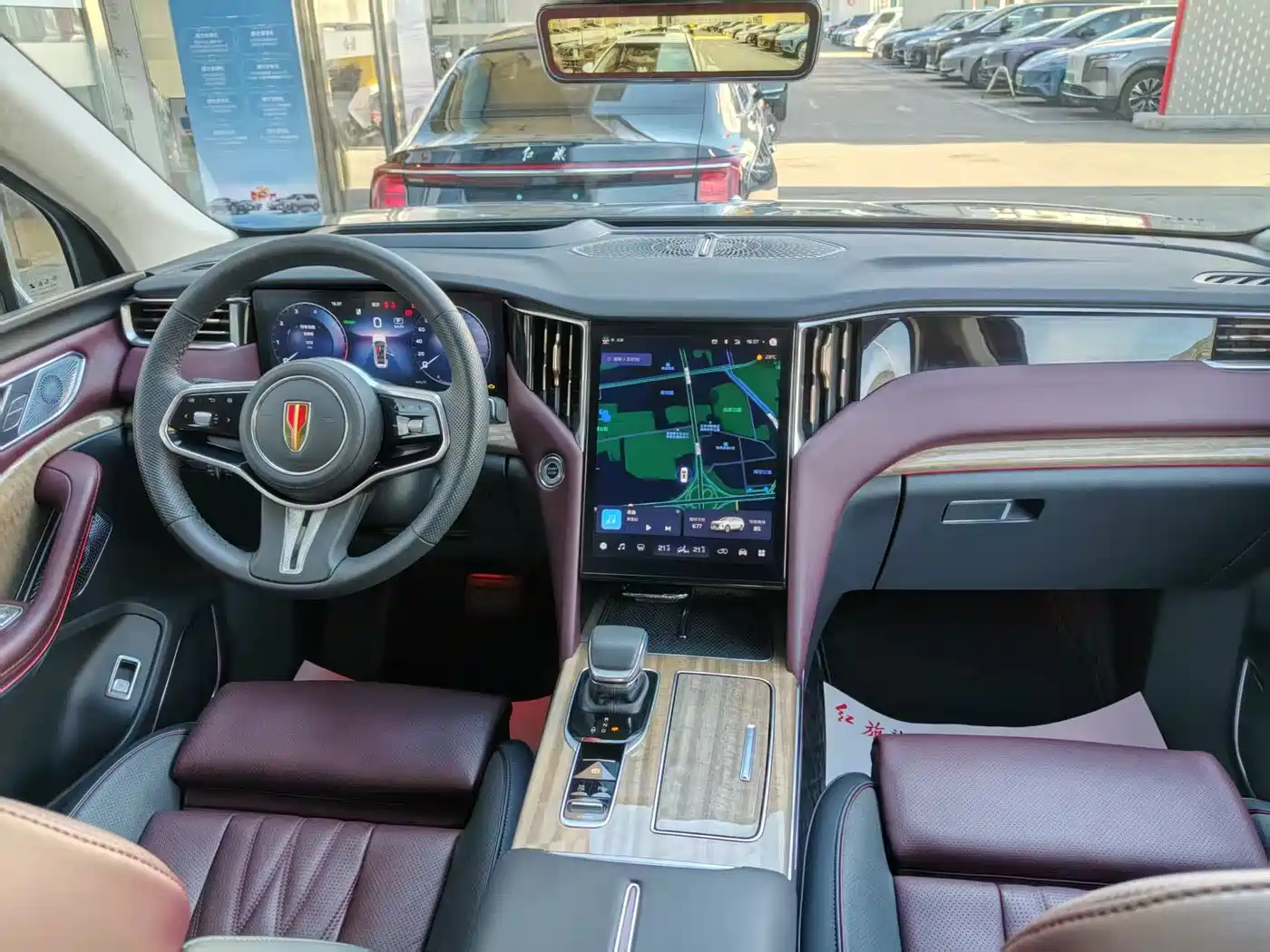 Hongqi HS7 2023 2.0T Automatic 4WD Flag Leader Edition (6-seater) фото 4