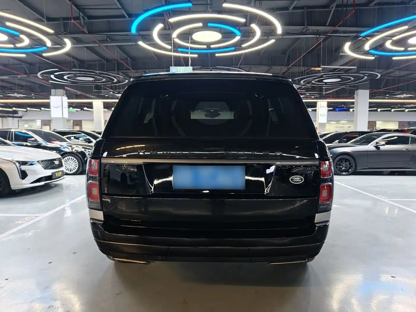 Land Rover Range Rover 2019 3.0 SC V6 Golden Age Edition фото 14