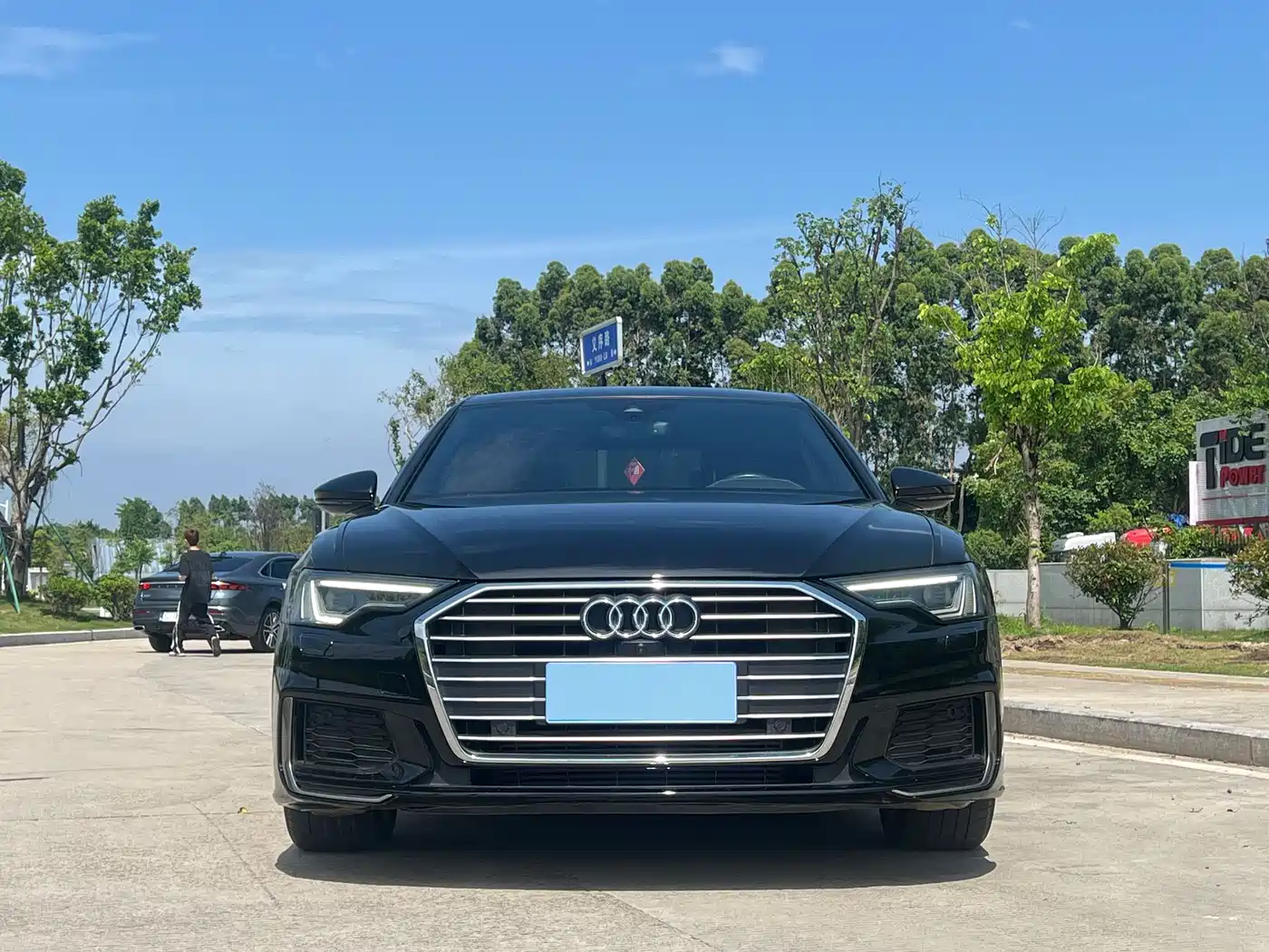 Audi A6L 2021 40 TFSI Luxury Sport фото 2