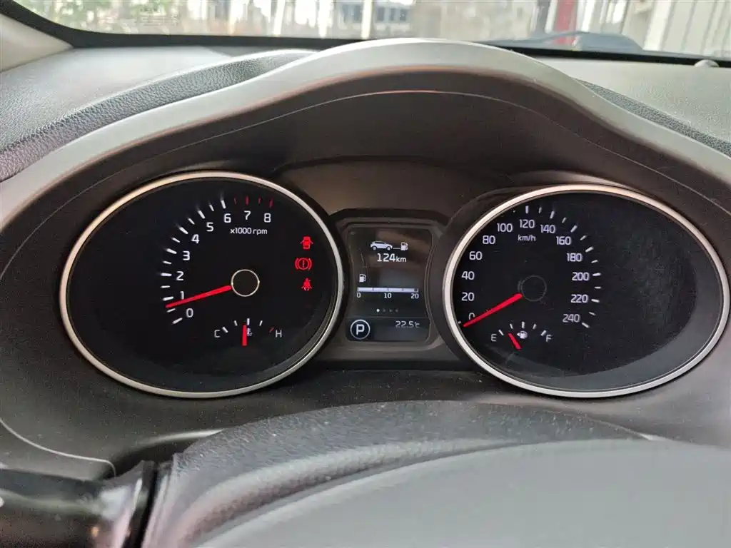 Kia Sportage 2015 2.0L Automatic 2WD DLX фото 4