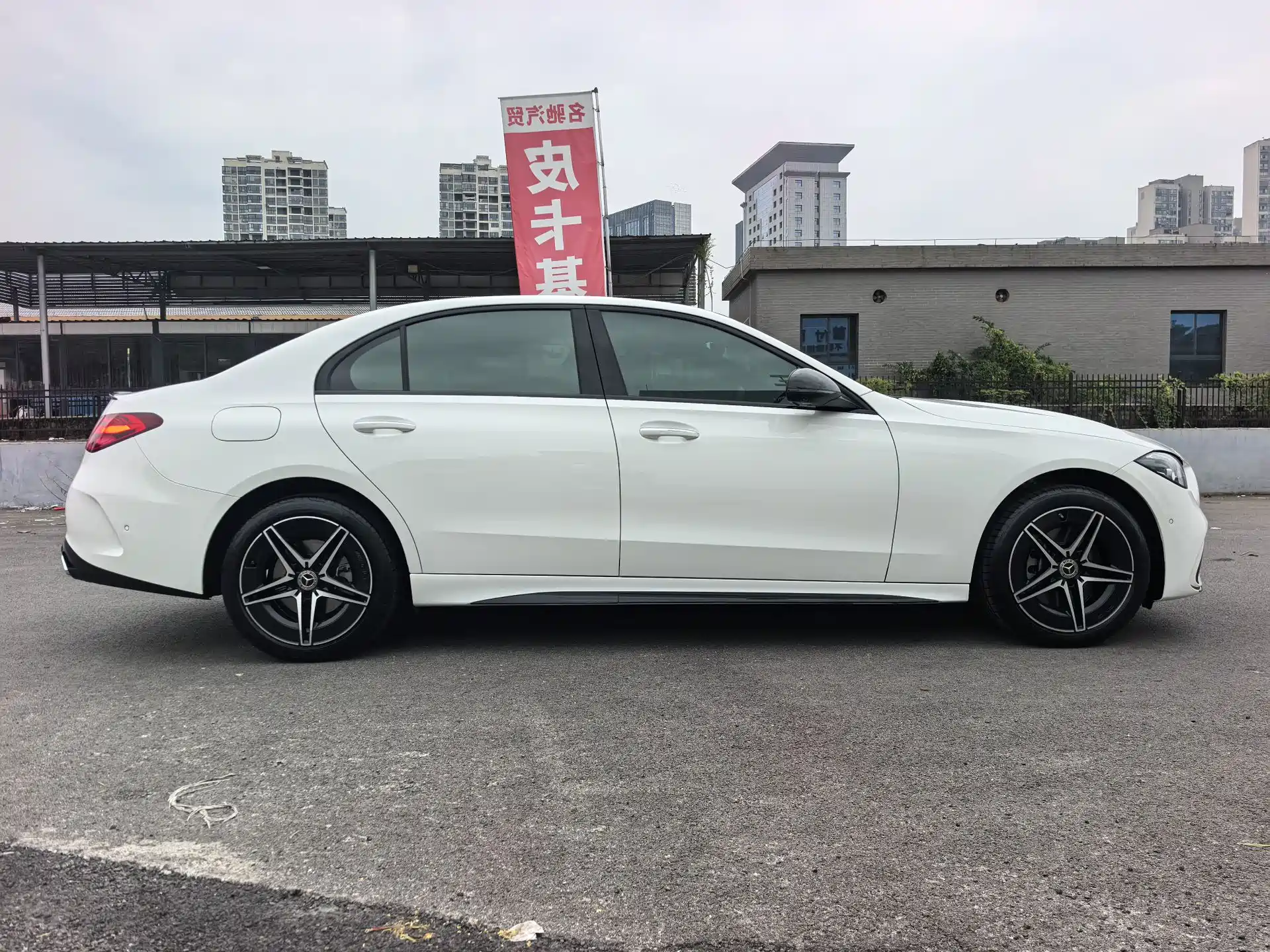 Фото 14 - Mercedes-Benz C-Class
