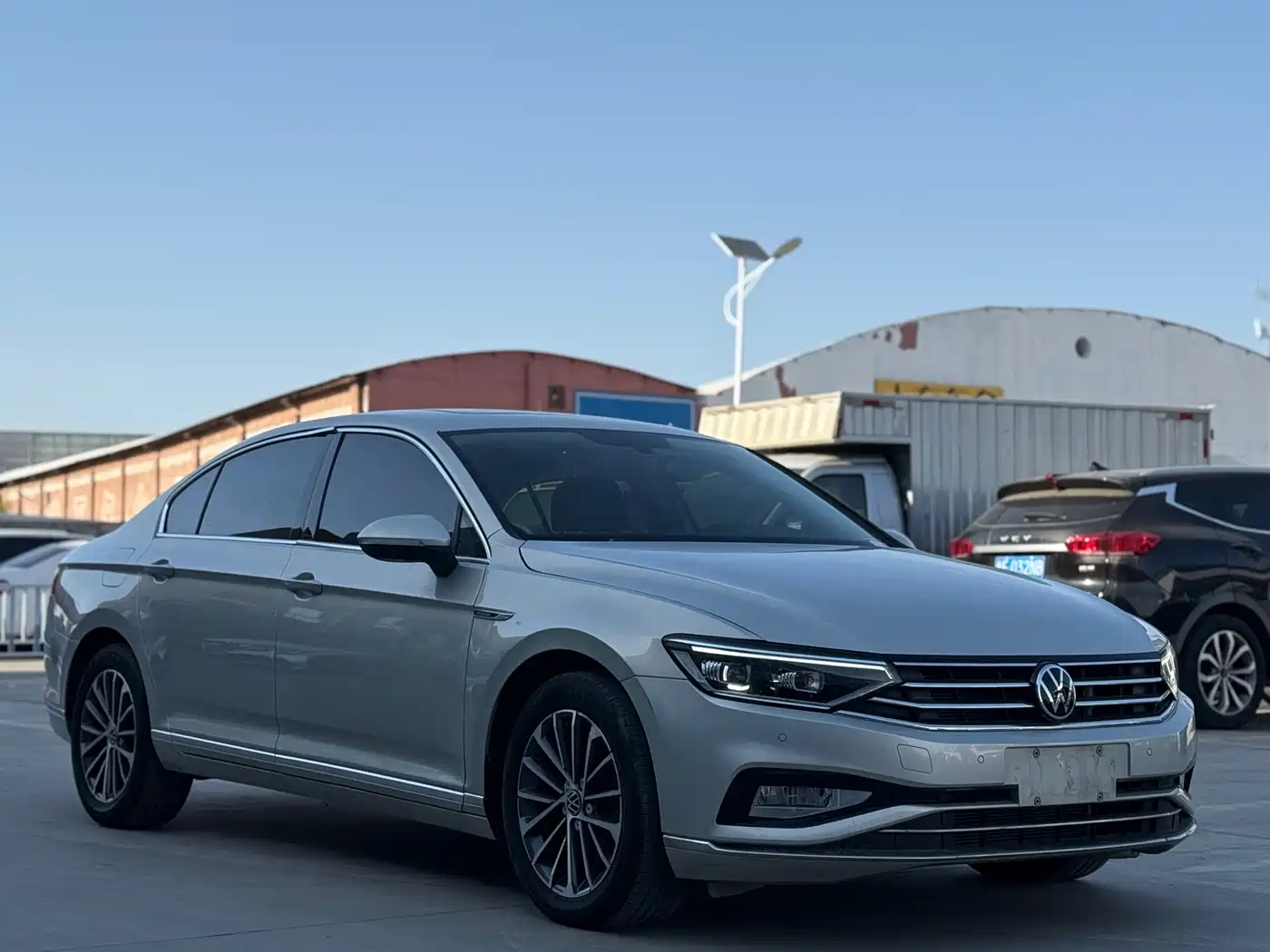 Volkswagen Magotan 2020 330TSI DSG Luxury фото 3