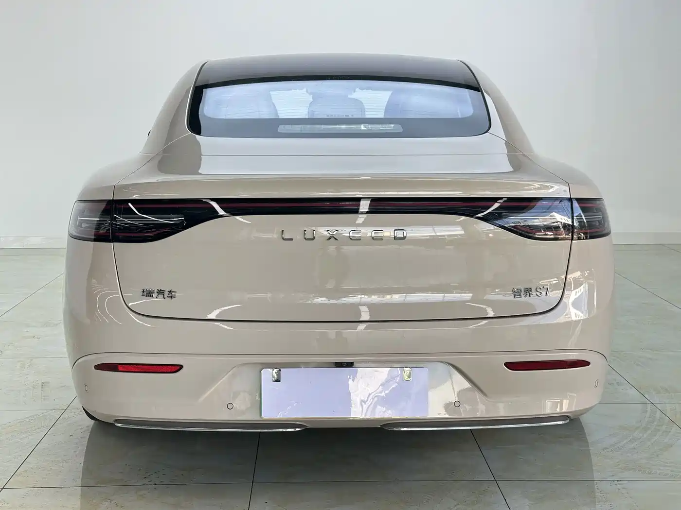 Zhijie S7 2025 2025 Model 705km Pro