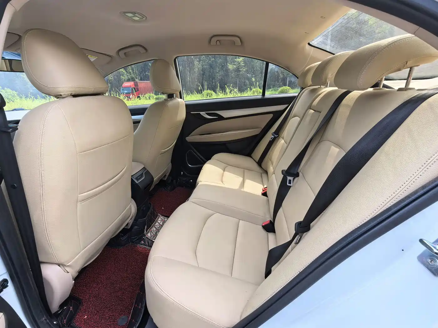 Photo 12 - Geely Emgrand