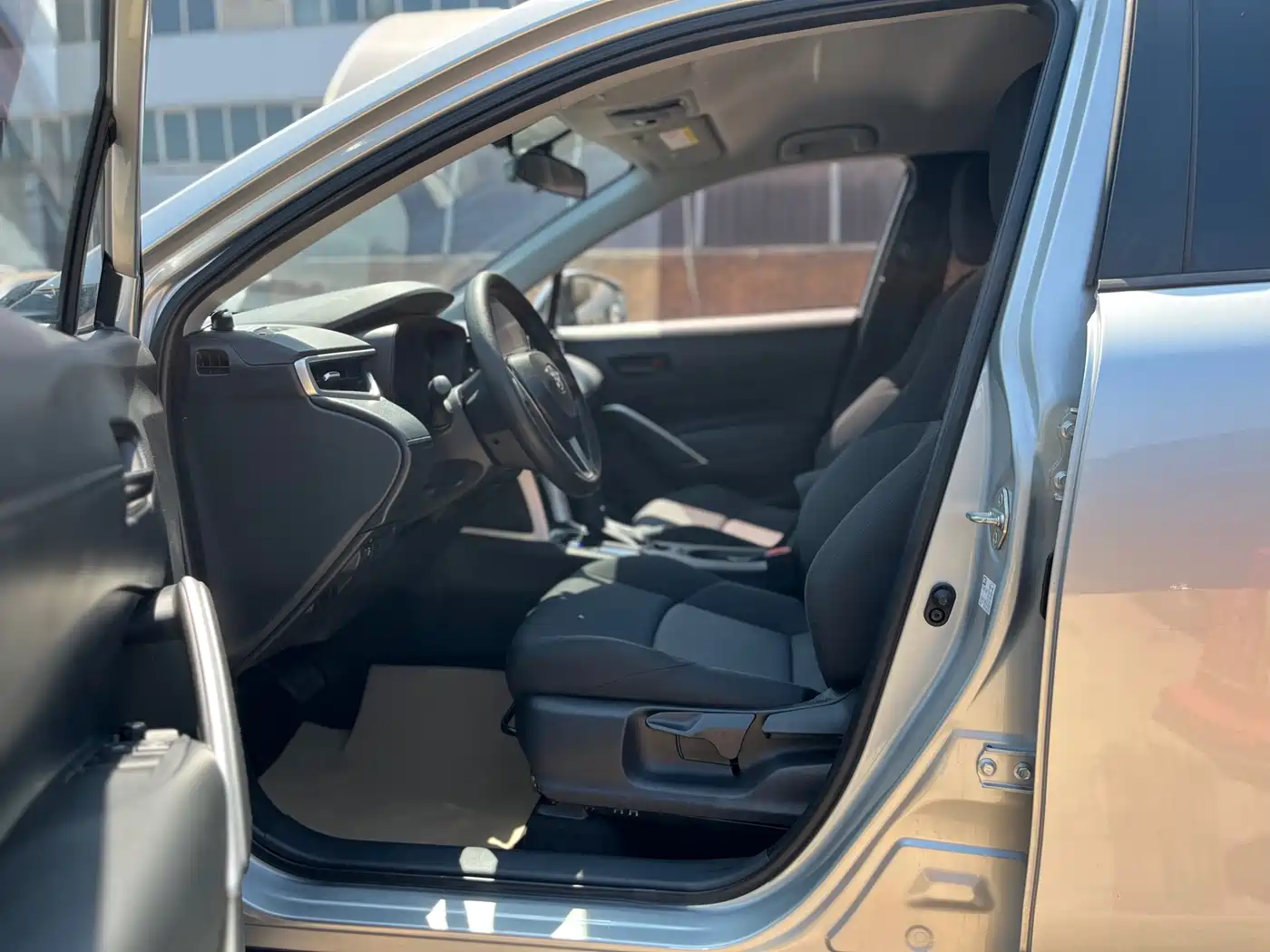 Toyota Frontlander 2022 2.0L CVT Elite фото 7