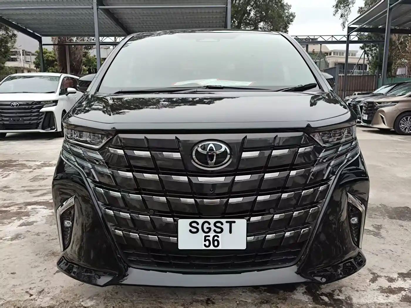 Toyota Alphard 2025 Hybrid 2.5L Prestige Gold Edition фото 2