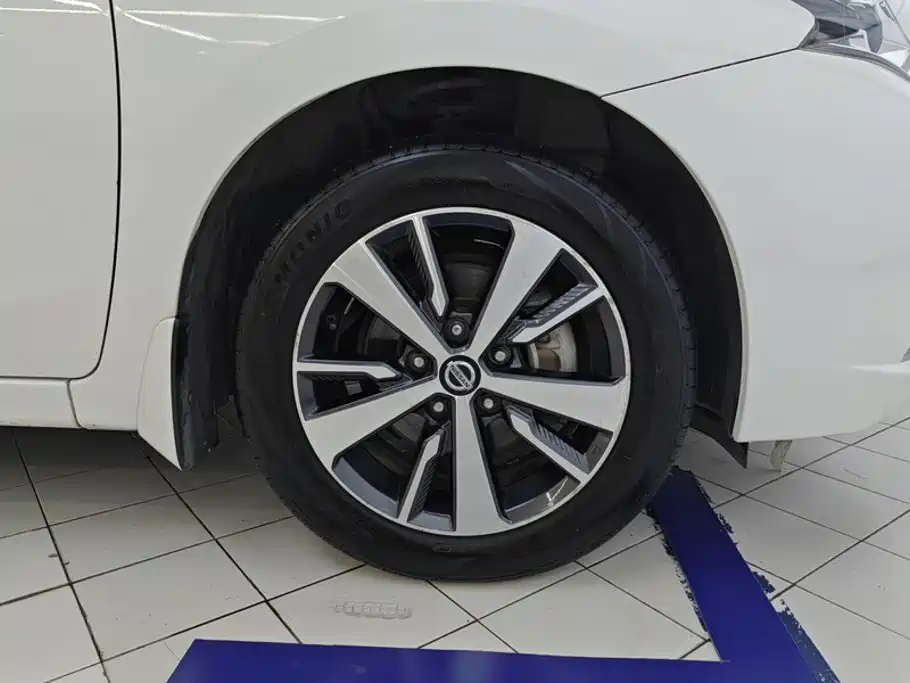 Nissan Bluebird 2020 2020 1.6L CVT Cool Edition