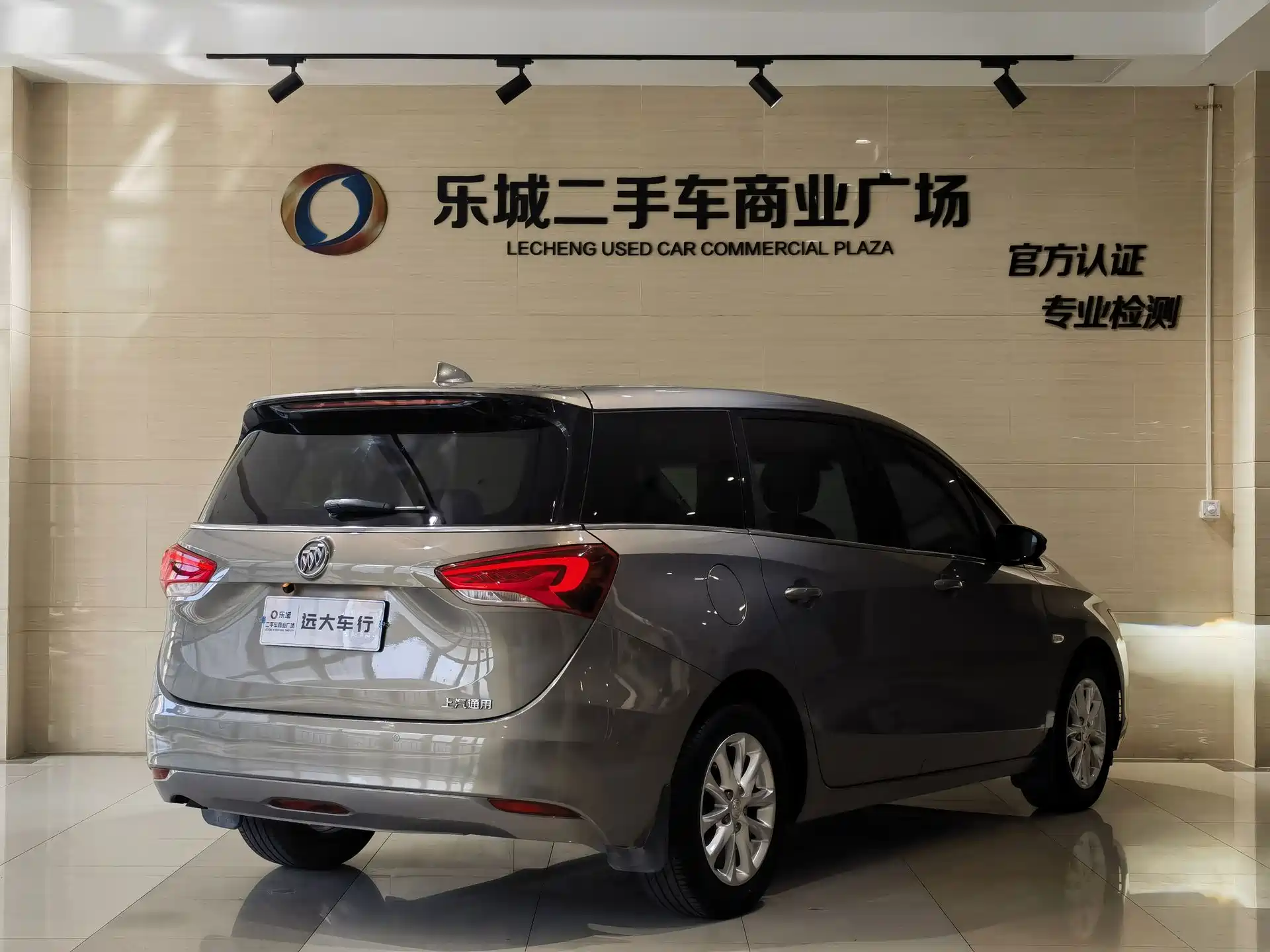 Фото 20 - Buick GL6