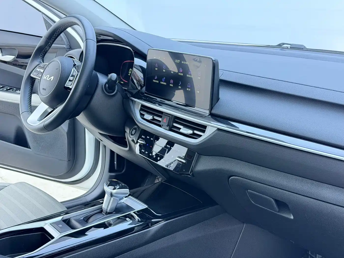 Kia K3 2023 2023 Model 1.5L CVT Luxury Edition