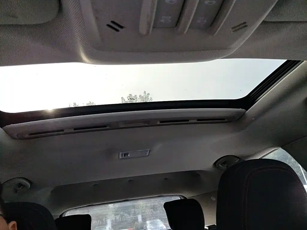 Фото 18 - Buick Encore