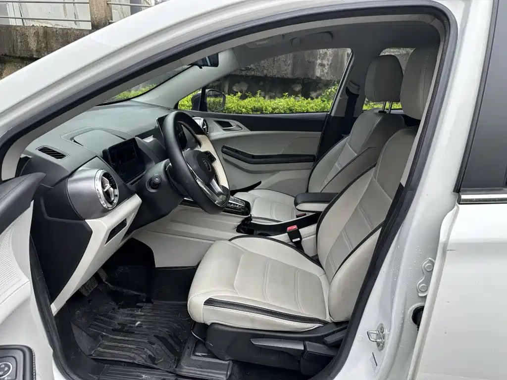 BYD Yuan Pro 2021 2021 401KM Luxury Model