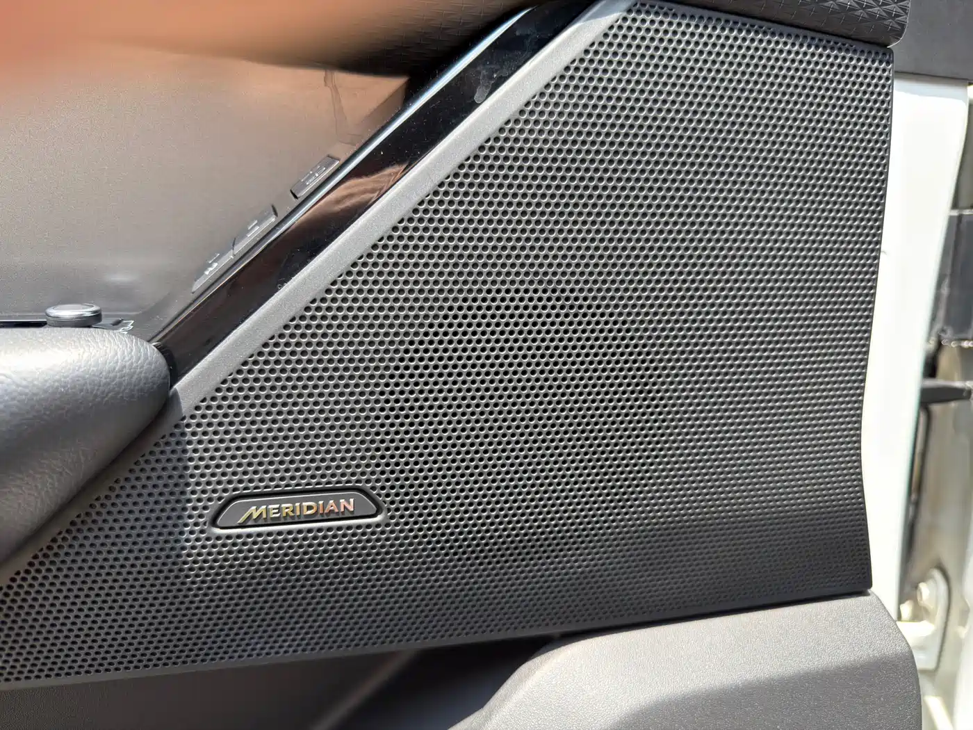 Land Rover Range Rover Velar 2017 P380 S фото 17