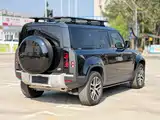 Photo 7 - Land Rover Defender