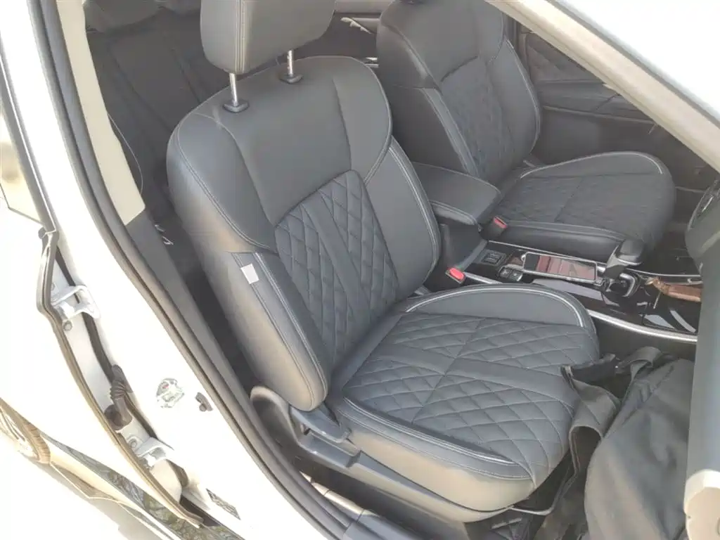 Mitsubishi Outlander 2021 2.4L 4WD Yaodong Edition 5-seater фото 25
