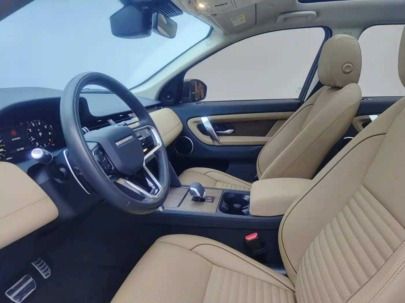 Land Rover Discovery Sport 2024 Performance Technology Edition фото 8
