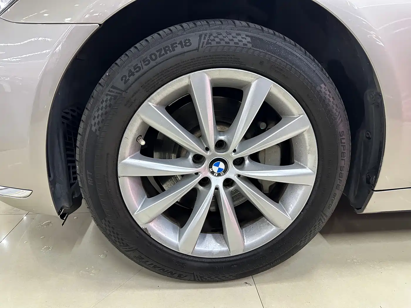 BMW 7 Series 2017 730Li Leading Edition фото 19