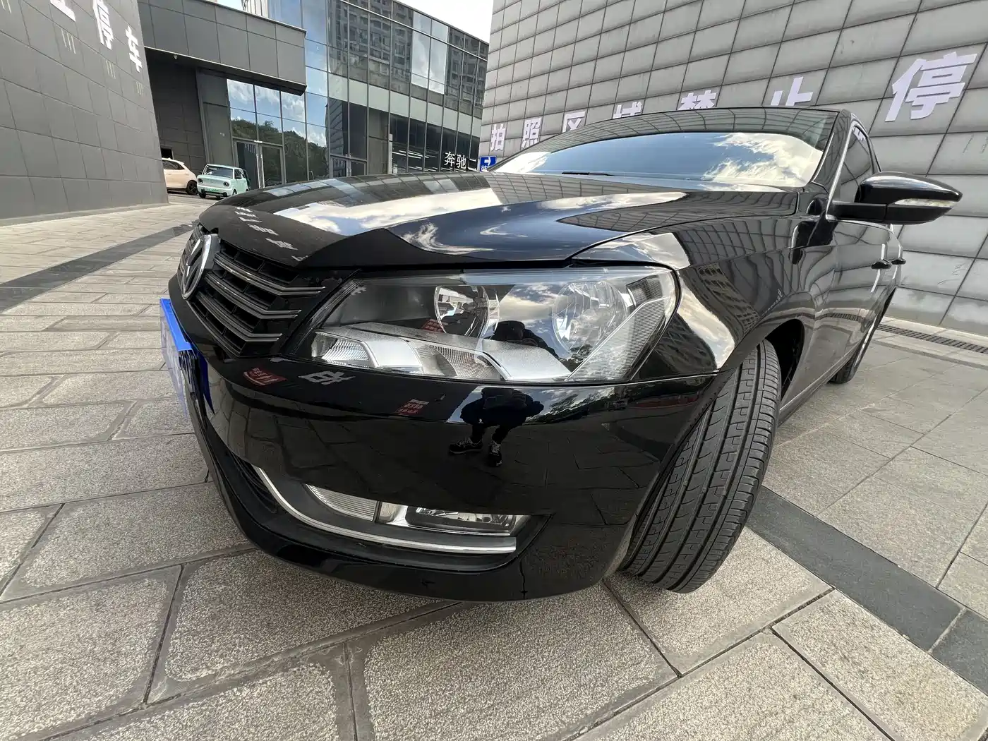 Volkswagen Passat 2014 1.4TSI Manual Luxury Edition фото 19