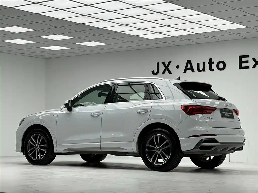 Audi Q3 2022 35 TFSI Progressive Dynamic фото 9