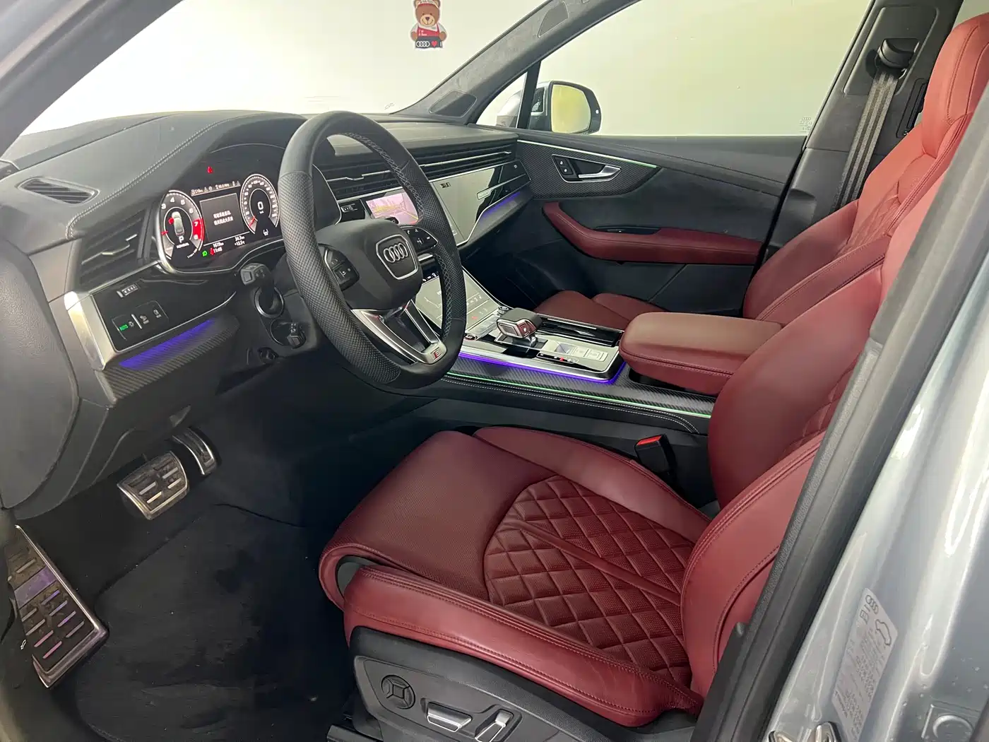 Audi SQ7 2024 4.0 TFSI фото 8