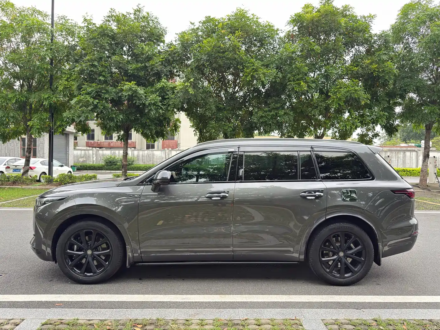 Li Auto Li ONE 2020 2020 Extended Range 6-seater