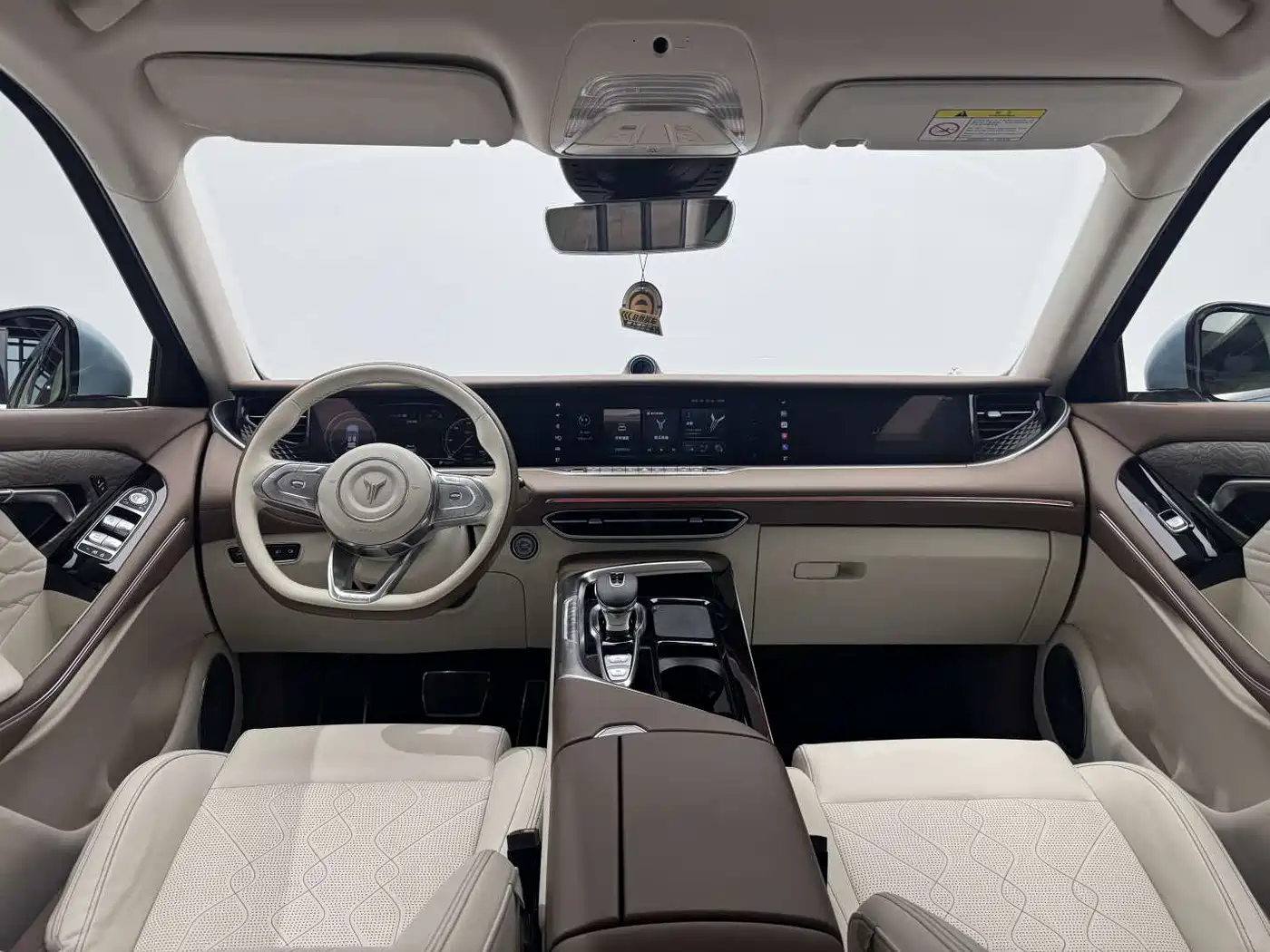 Voyah Auto VOYAH FREE 2021 AWD Standard Range Extender Exclusive Luxury Package фото 10