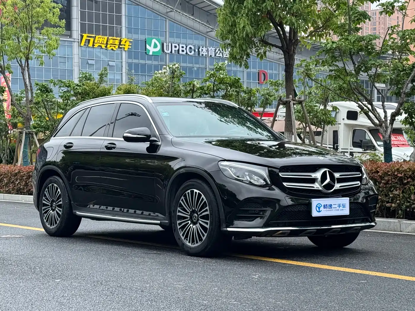 Mercedes-Benz GLC 2018 Facelift GLC 260 4MATIC Dynamic фото 3