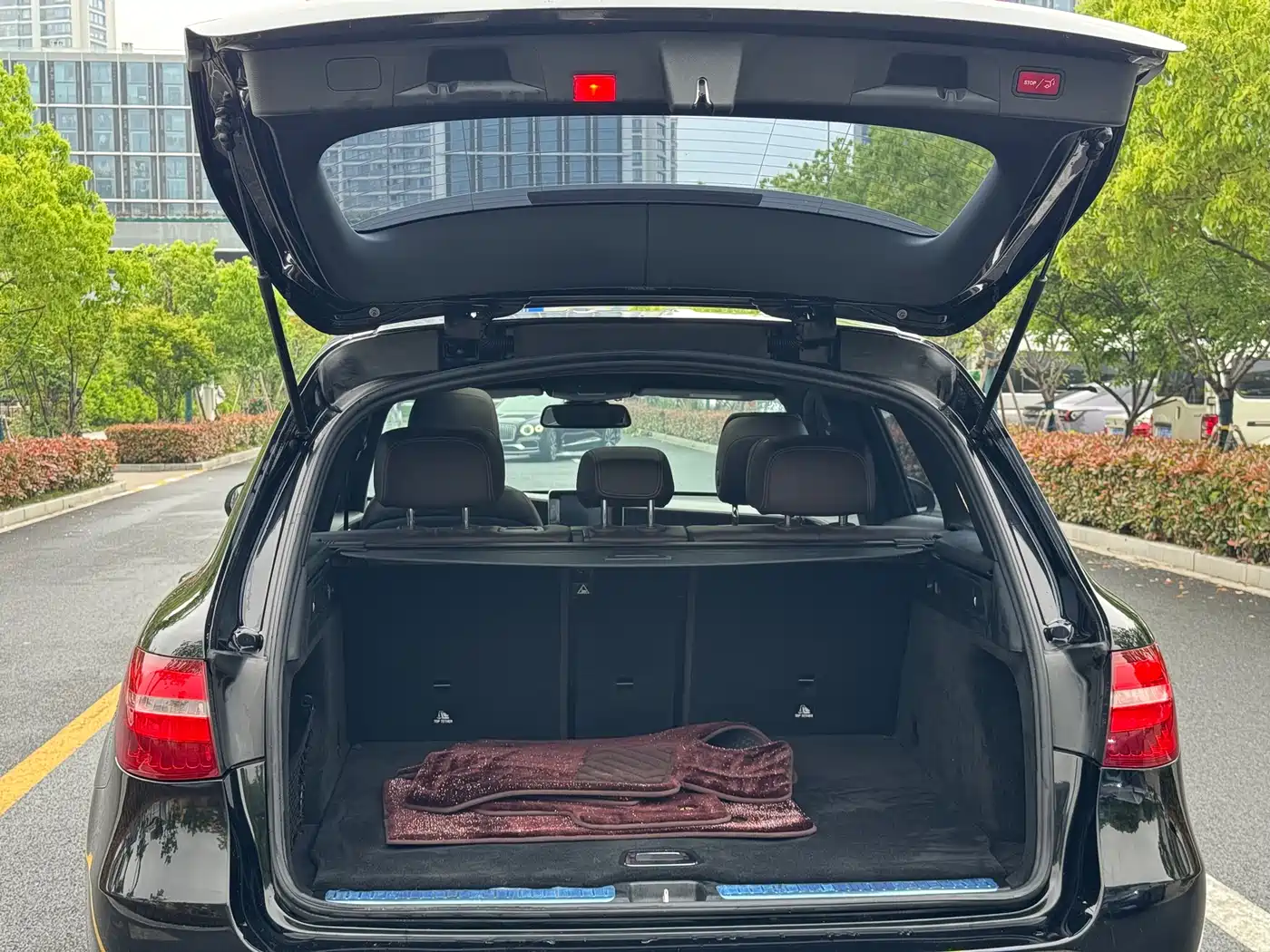 Mercedes-Benz GLC 2018 Facelift GLC 260 4MATIC Dynamic фото 17