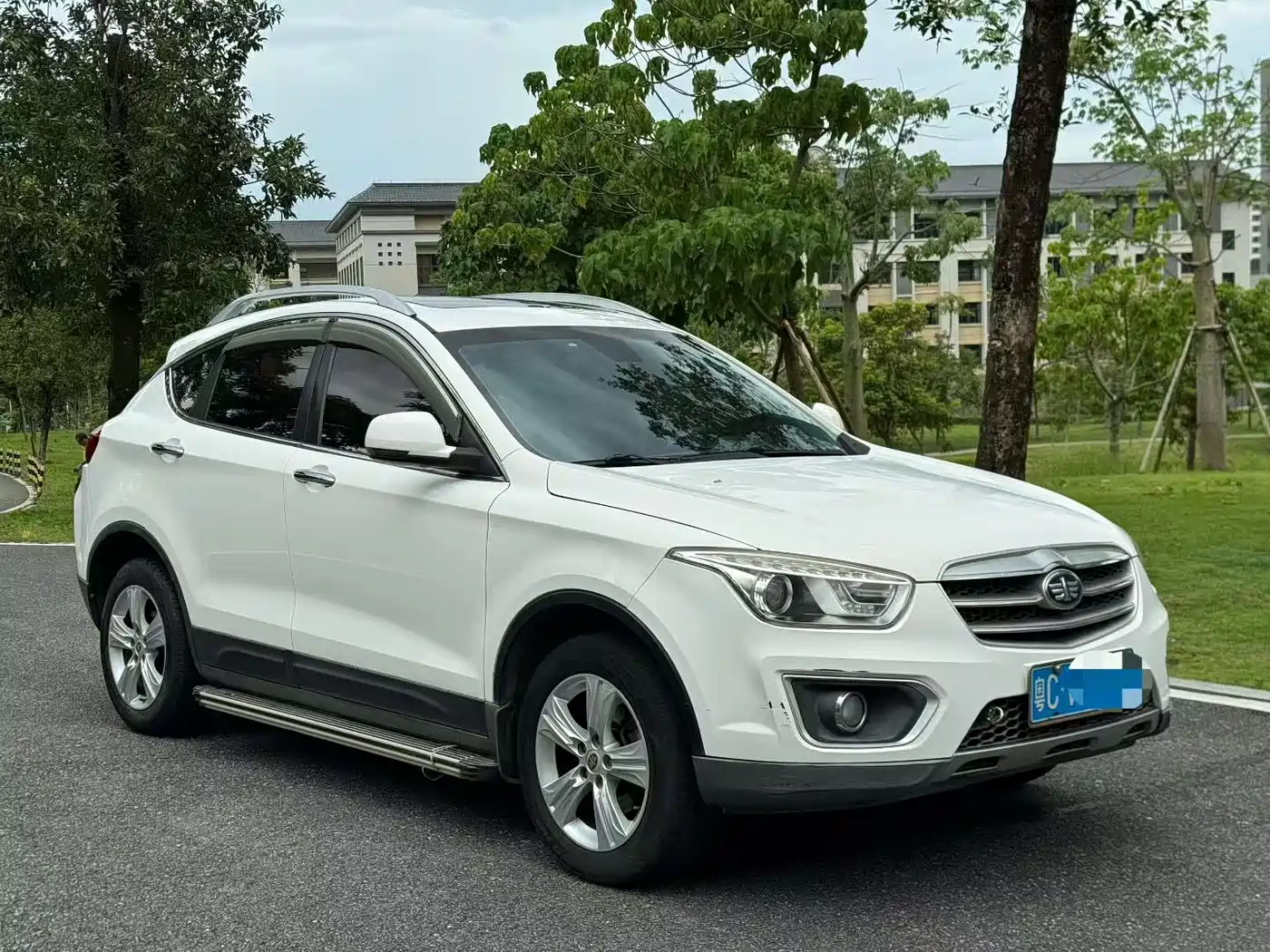 Besturn X80 2014 2015 2.0L Automatic Comfort Anniversary Edition
