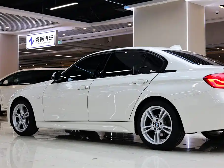 BMW 3 Series 2017 320Li M Sport фото 12