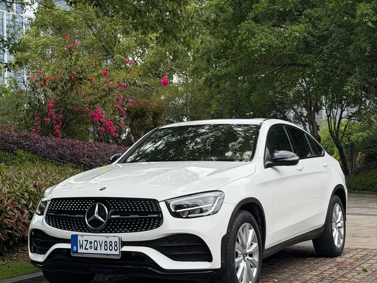 Mercedes-Benz GLC Coupe 2021 GLC 260 4MATIC Coupe SUV