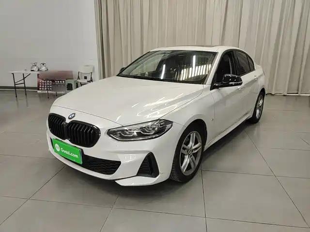 BMW 1 Series 2021