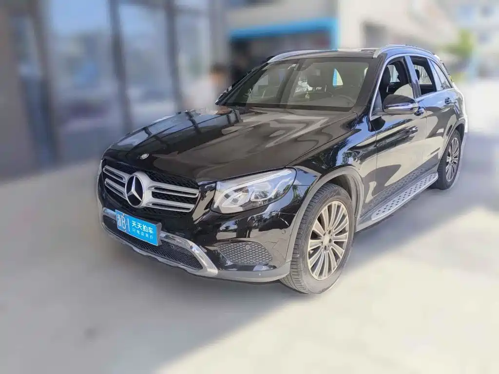 Фото 1 - Mercedes-Benz GLC