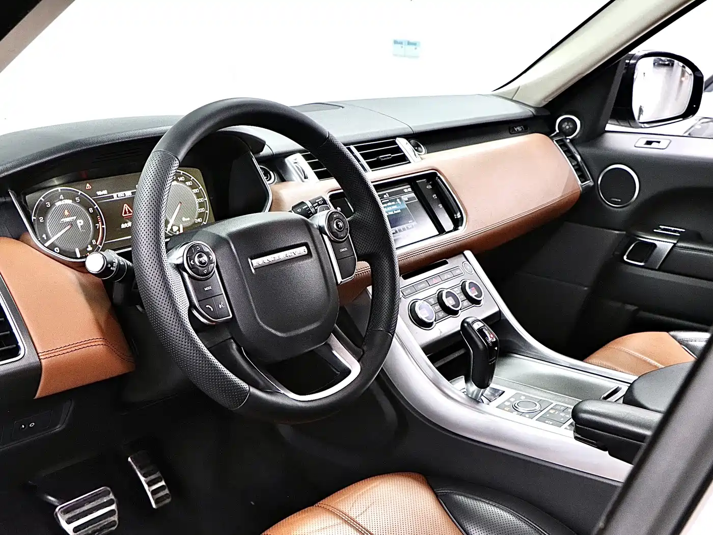 Land Rover Range Rover Sport 2016 3.0 SC V6 HST фото 11