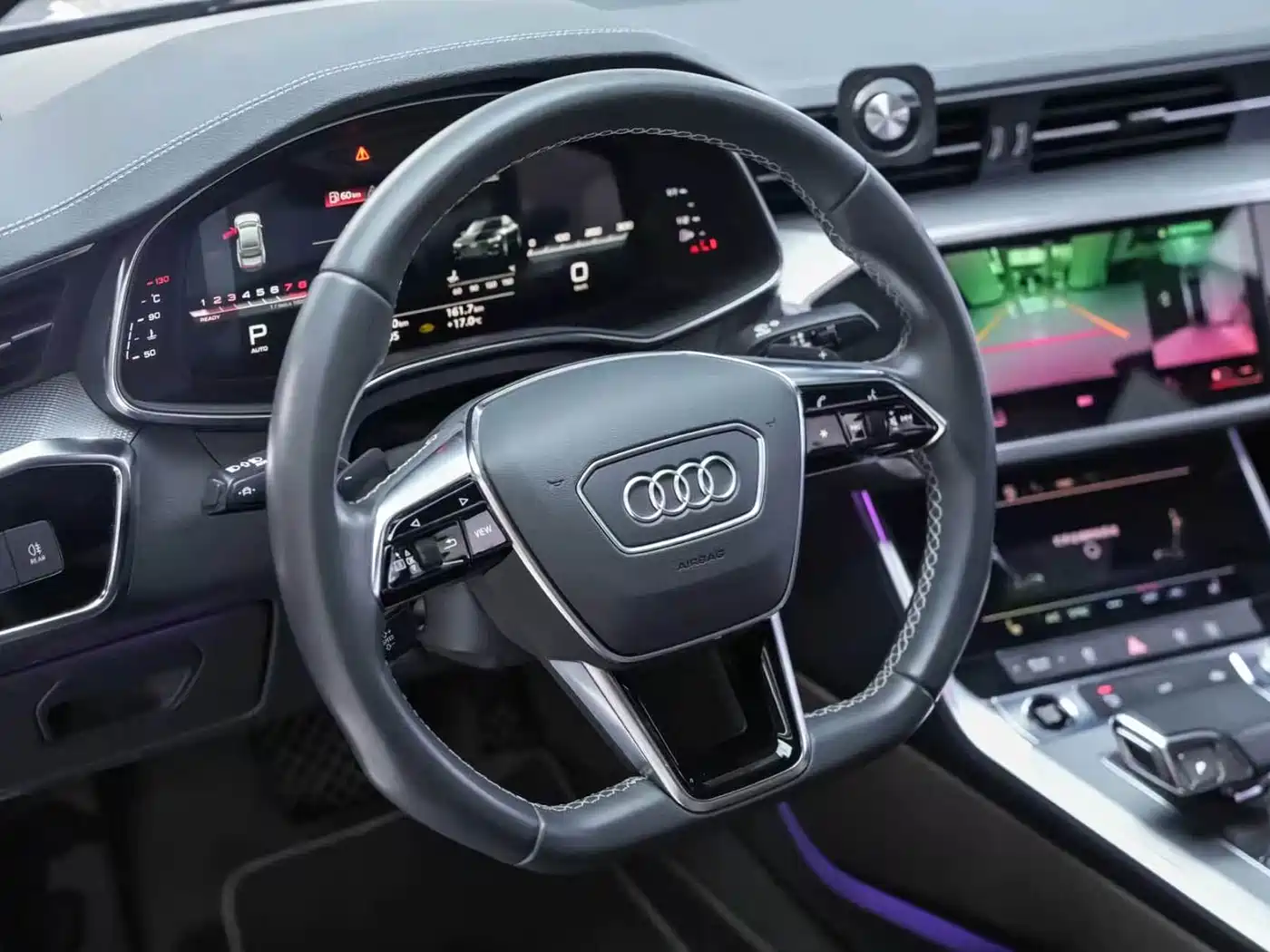 AUDI A7L